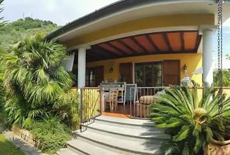Bed & Breakfast La Foglia Massa (Tuscany)